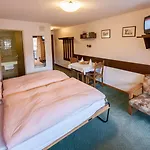 Paradies Апартаменты